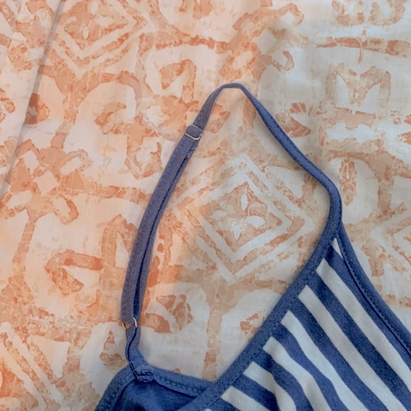 Sleeveless summer maxi dress with adjustable straps - Picture 4 of 5